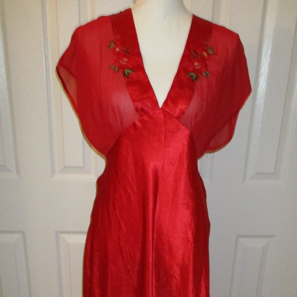 Val Mode Lingerie Red Nightgown